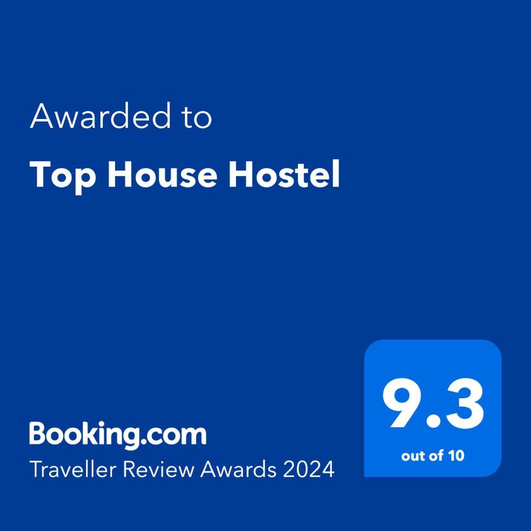 Top House Hostel Abu Dhabi Buitenkant foto