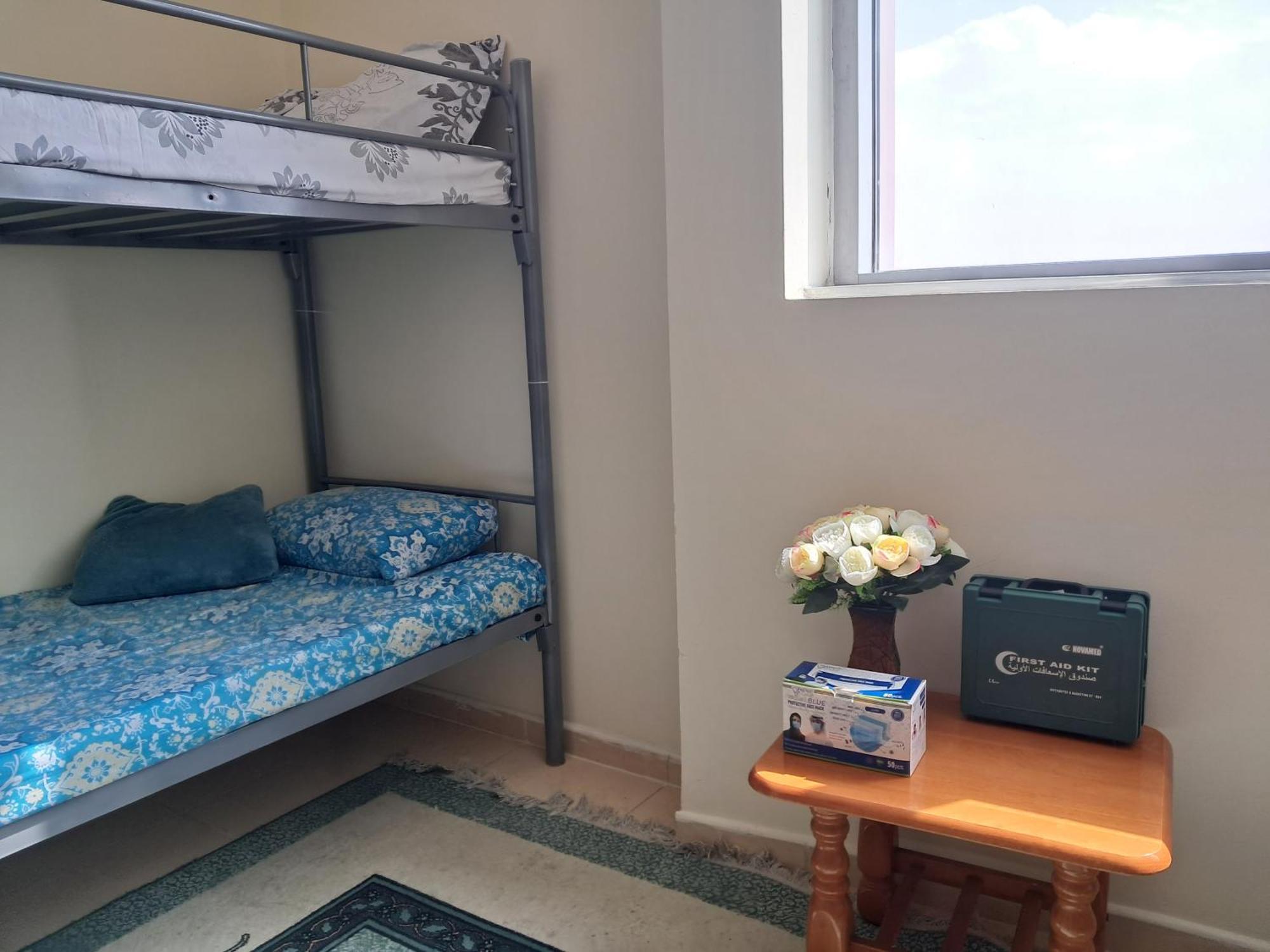 Top House Hostel Abu Dhabi Buitenkant foto